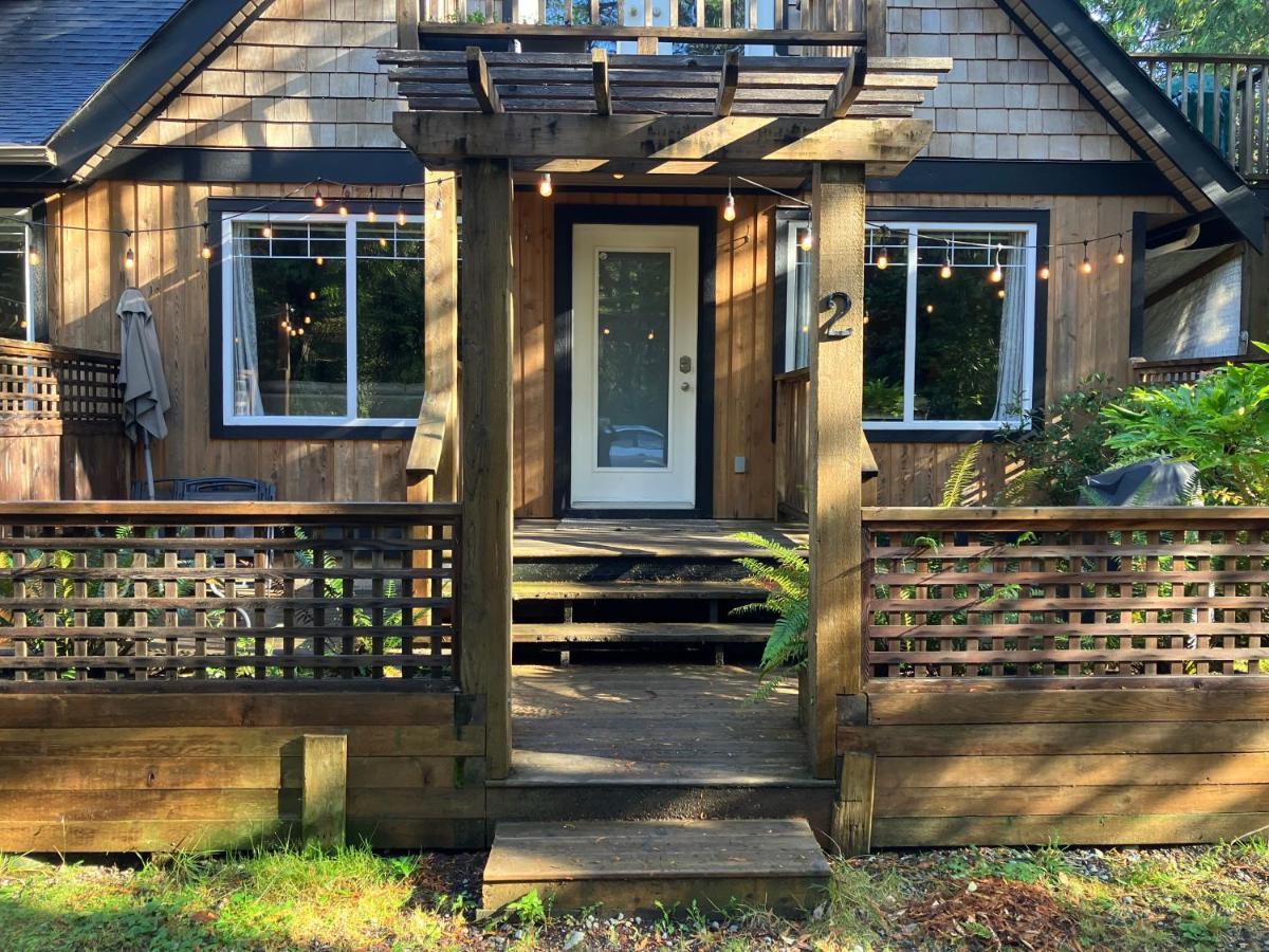 Апартаменты Sienna'S Tree House Тофино Экстерьер фото